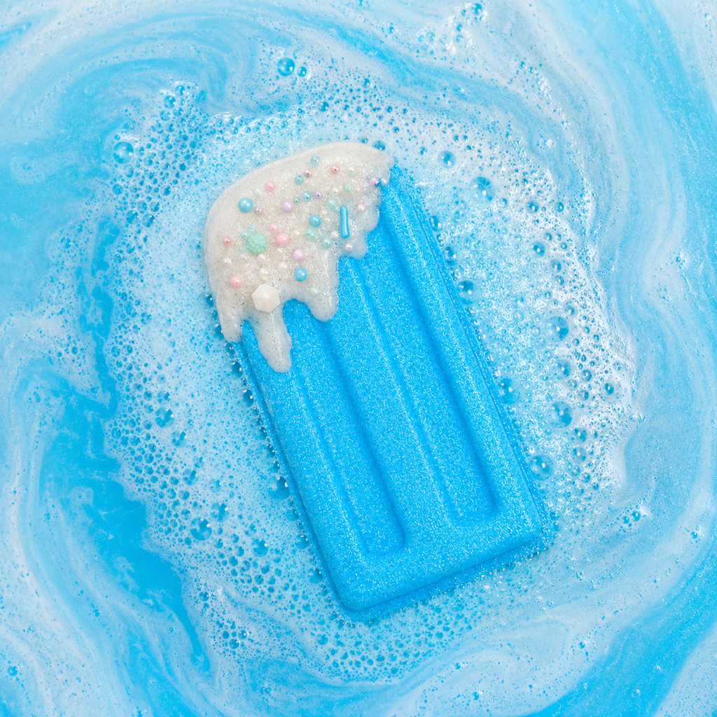 Blue Popsicle Prize Inside Bath Bomb